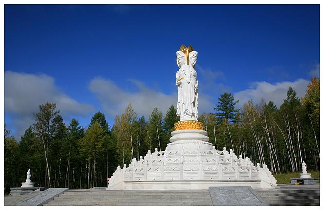 圣诞村旅游_太行山郭亮村旅游门票价格_圣诞老人村旅游价格